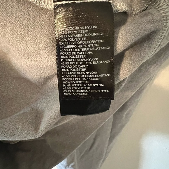 The North Face Women’s Gray Motivation Cropped Wrap Sweater Hoodie Size Medium - Picture 7 of 8